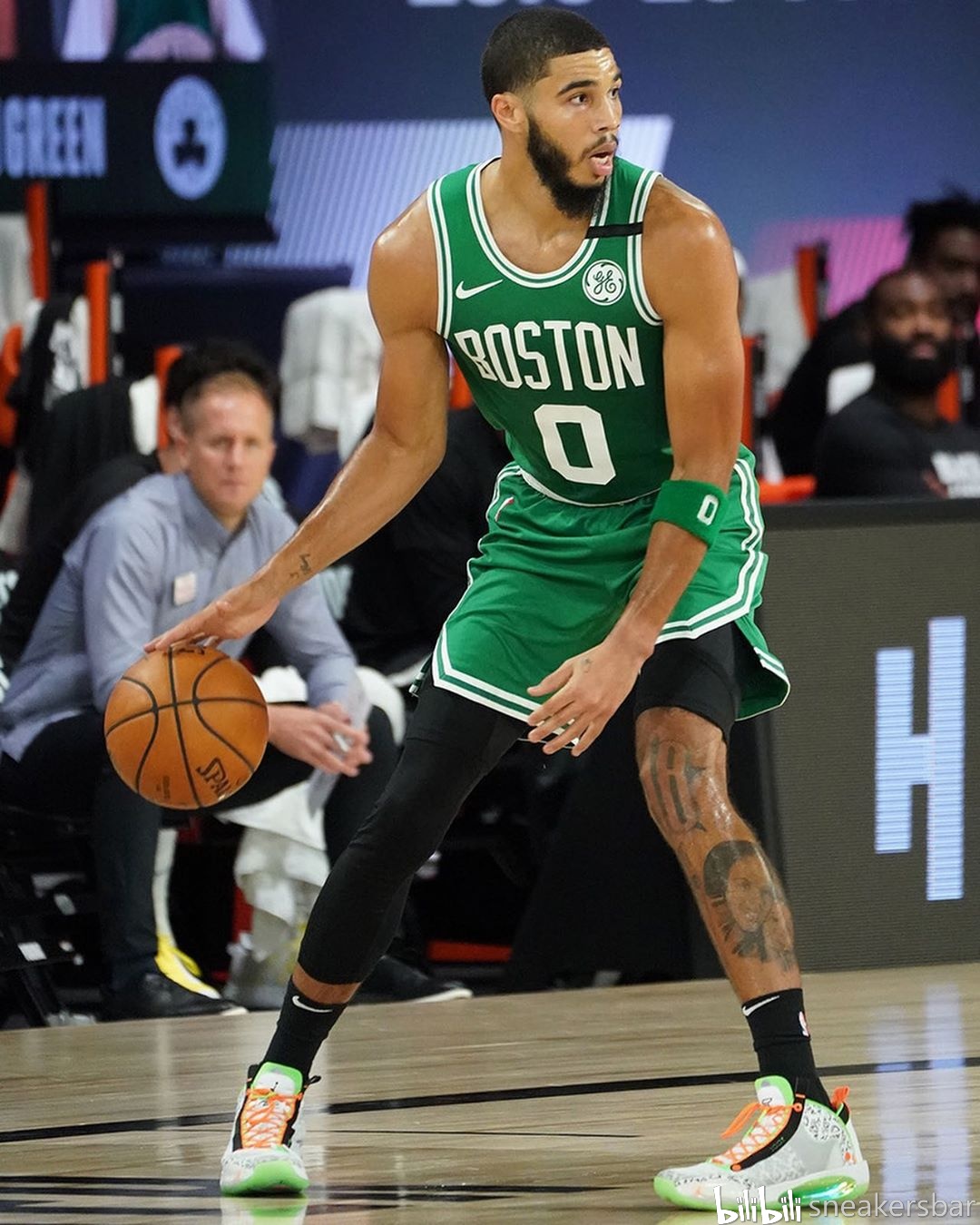 却也揭示了 却也揭示了