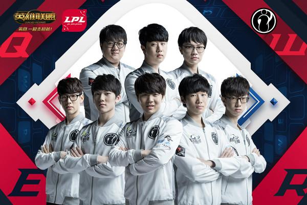 同时也拉开 同时也拉开