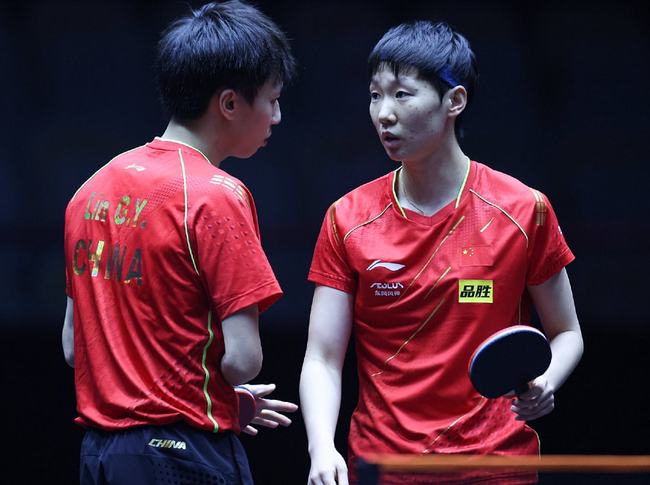 坛崭露头角 坛崭露头角