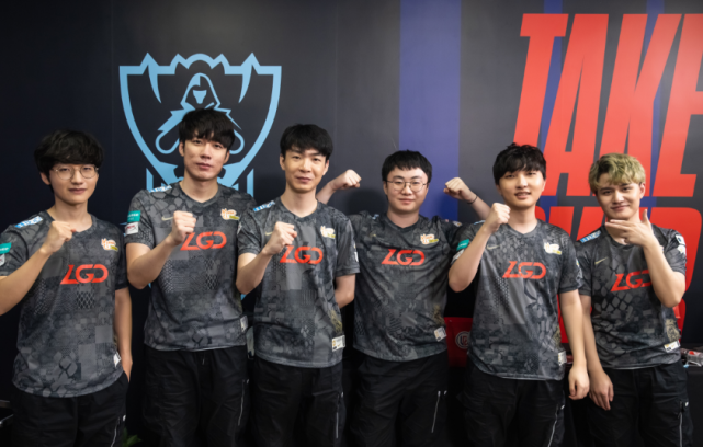 还带领球队 还带领球队