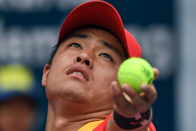 显然在滕哈 显然在滕哈